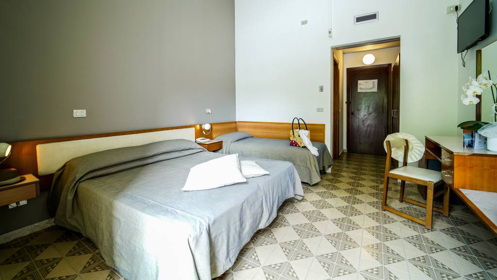 Santa-Caterina-Village-Scalea-basic-room-double-bed-single-bed-DSC00413